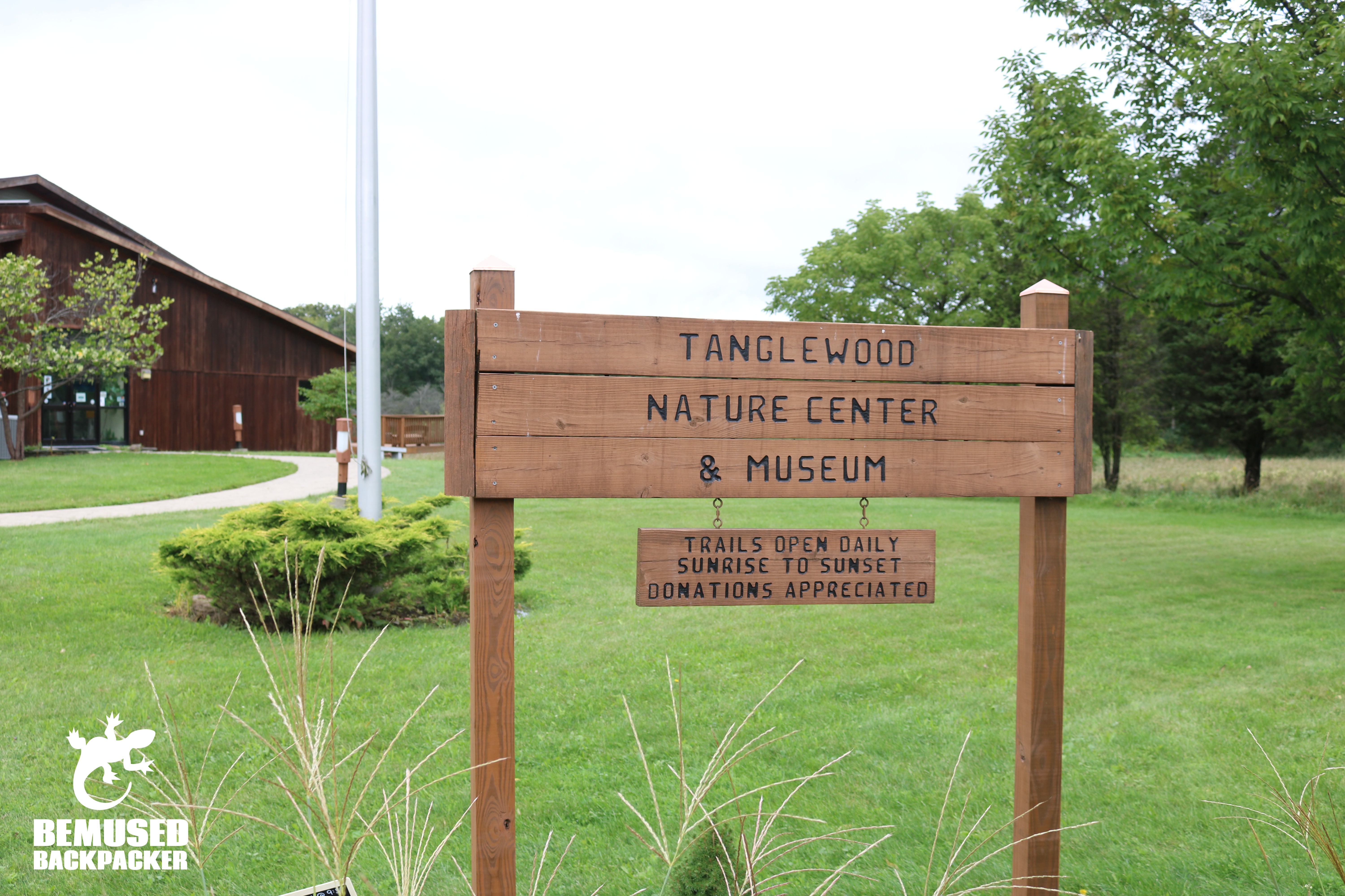 New York volunteering Tanglewood Nature Center